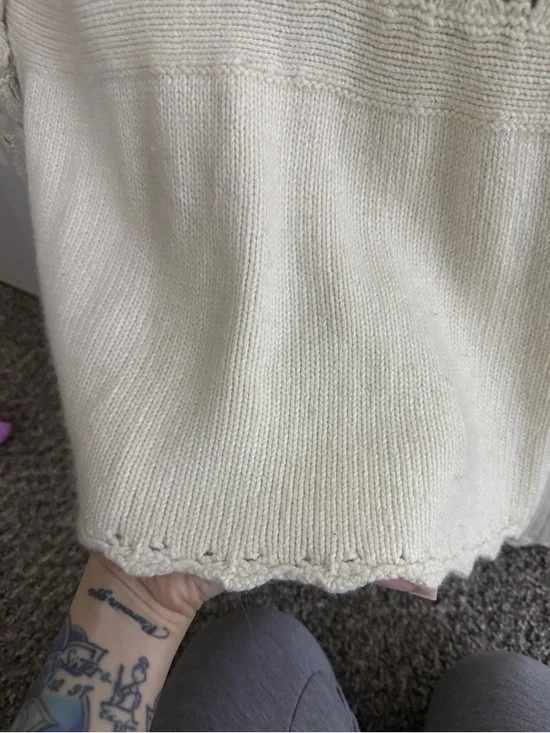 🛍️ LIKE NEW • 2/$25 VINTAGE JUICY COUTURE CREAM BUTTON DOWN KNITTED CARDIGAN 🛍️ - Picture 8 of 8